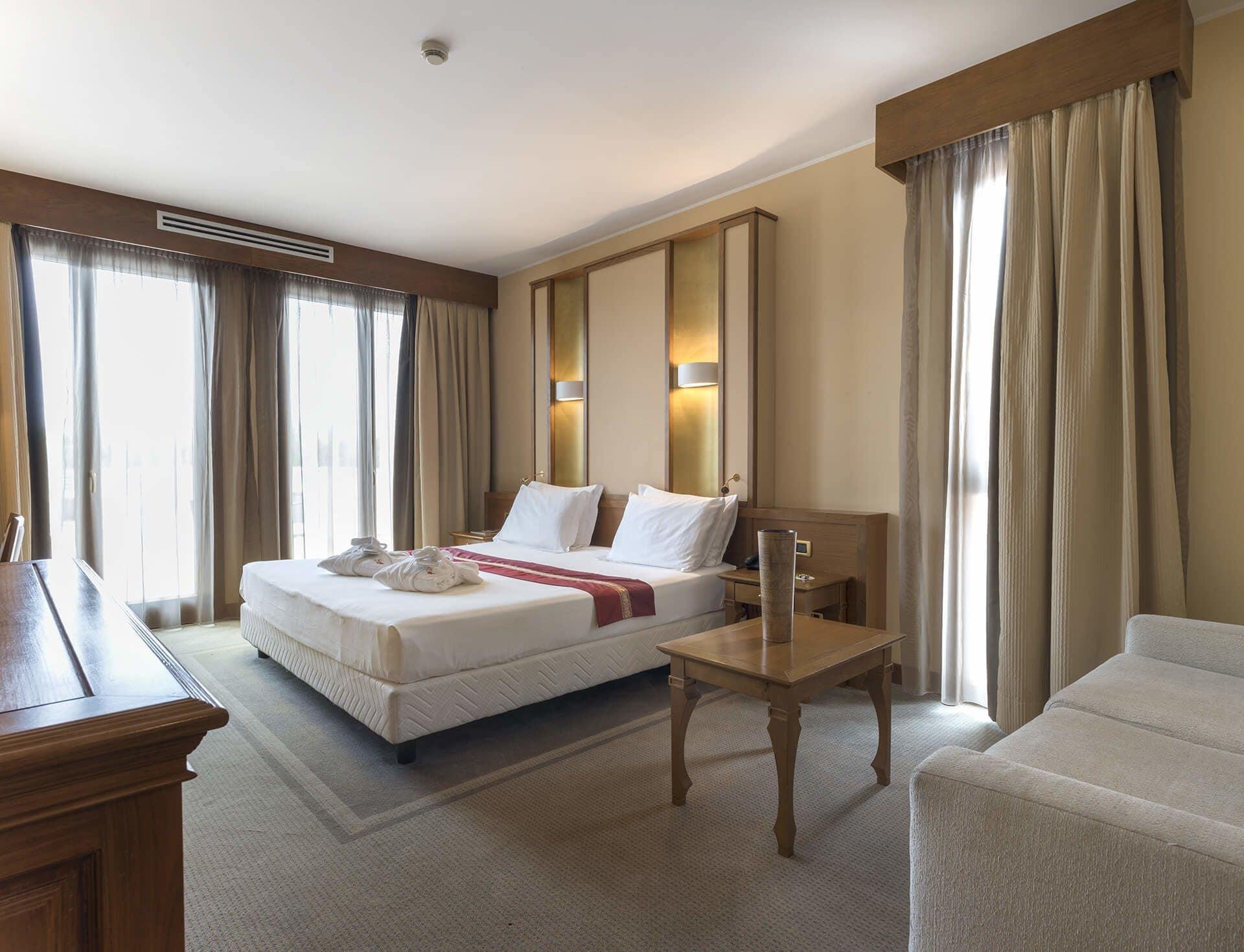 Thai Si Royal Thai Spa Lovadina Exteriör bild