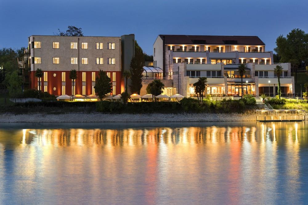 Thai Si Royal Thai Spa Lovadina Exteriör bild