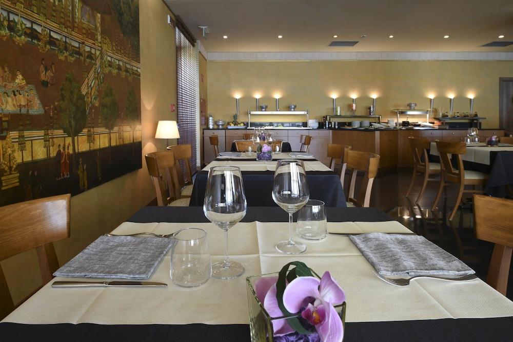 Thai Si Royal Thai Spa Lovadina Exteriör bild