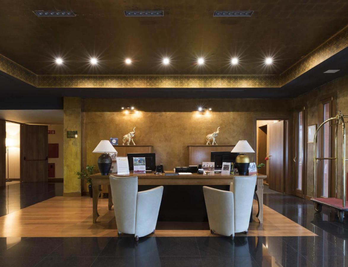 Thai Si Royal Thai Spa Lovadina Exteriör bild